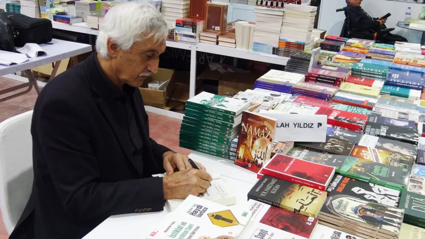 Eğitimci-yazar Yıldız: Namazı cehennemle değil, hikmetiyle sevdirelim