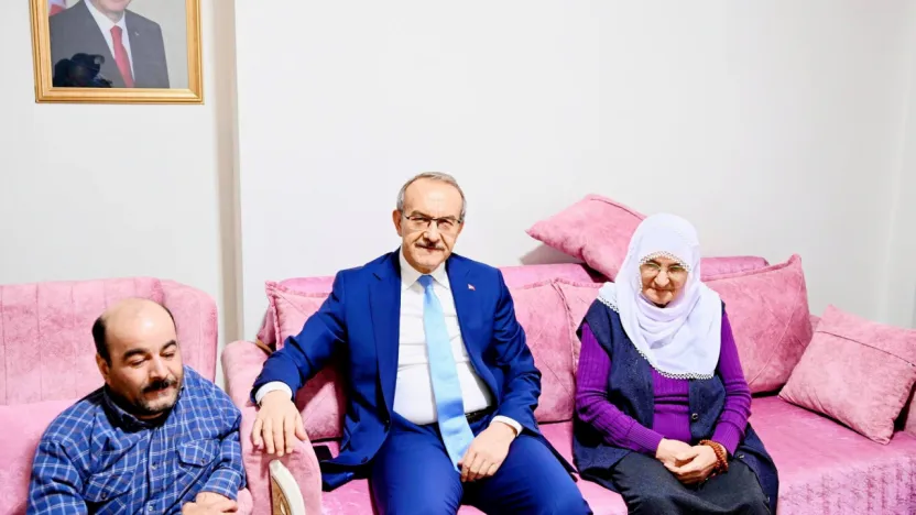 Engelli Birey Abdullah Muhan'a Anlamlı Doğum Günü Sürprizi