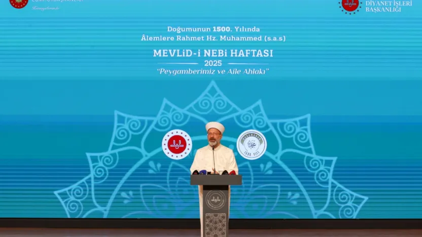 Erbaş: 'İnsani erdemlerin örselendiği bir zamanı yaşıyoruz'