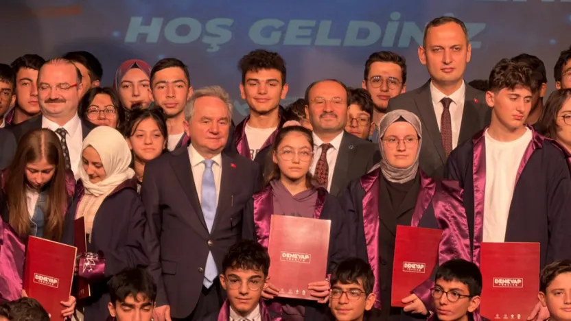 Erzurum'da Gençler Teknoloji ve Bilimde Başarılarını Taçlandırdı