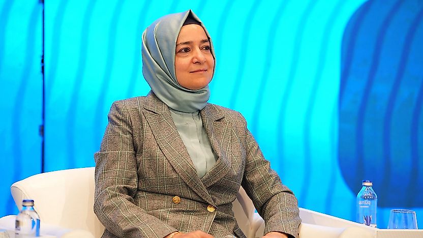Fatma Betül Sayan Kaya AK Parti üyeliğinden de istifa etti