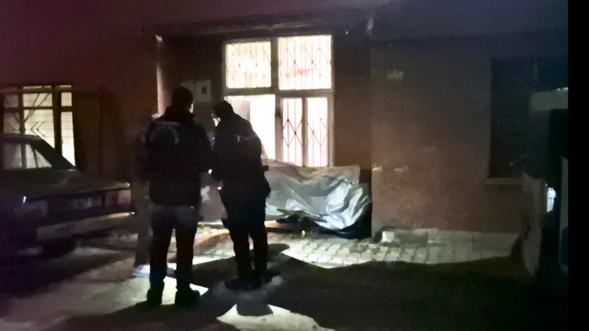 Gazi Mahallesi'nde Şohben Şüphesi: 21 Yaşındaki Genç Hastaneye Kaldırıldı