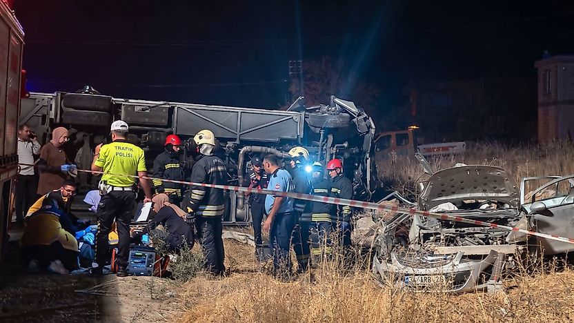 Gaziantep-Osmaniye Yolunda Feci Kaza: 7 Ölü, 13 Yaralı