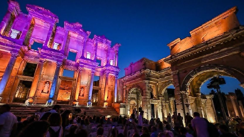 Gece müzeciliği 1,3 milyonu geçti: Efes 501 bin ziyaretçiyle birinci