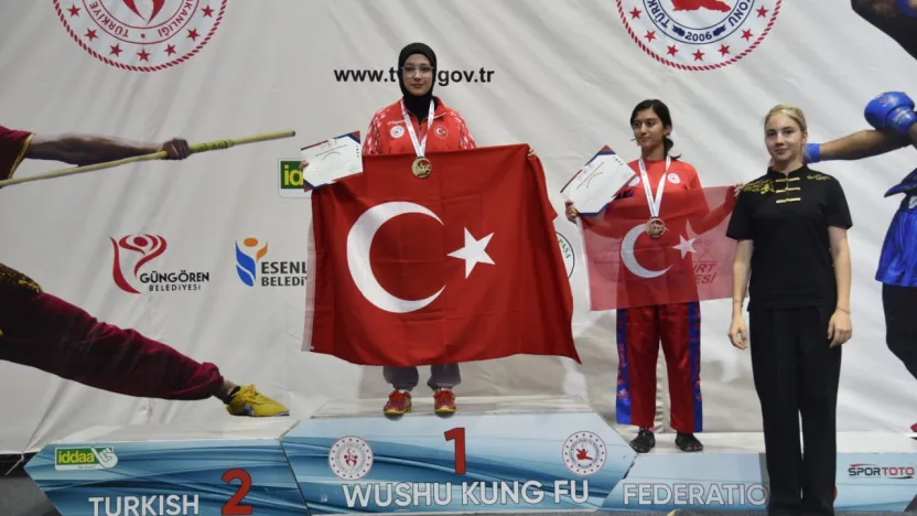 Gülşen Kardeşler Balkan Şampiyonası'nda Madalyaları Topladı