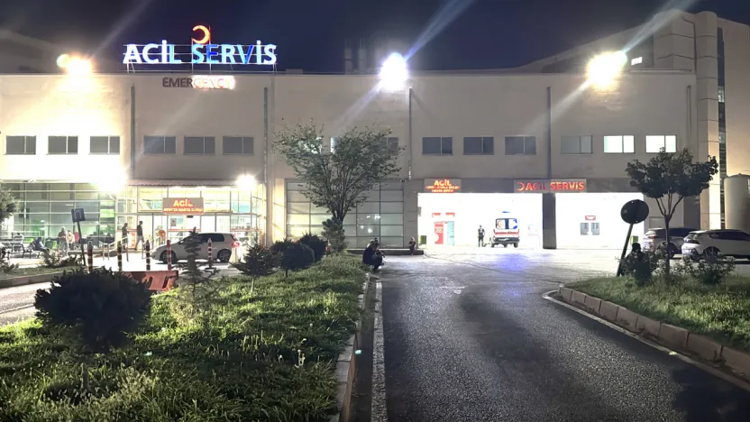 Hastane Güvenliğini Atlatarak Kaçan Hükümlü Aranıyor