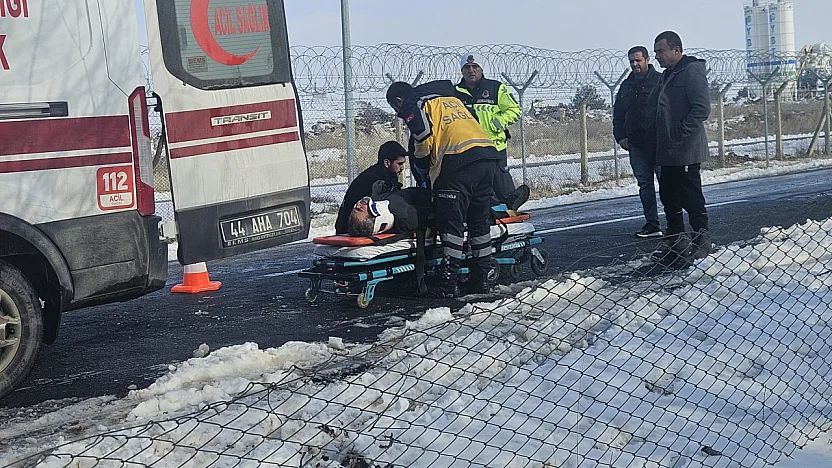 Havaalanı Yolu'nda Minibüs Kazası: 1 Yaralı