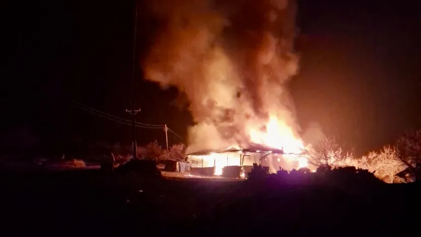 Hekimhan'da Müstakil Ev Alevlere Teslim Oldu