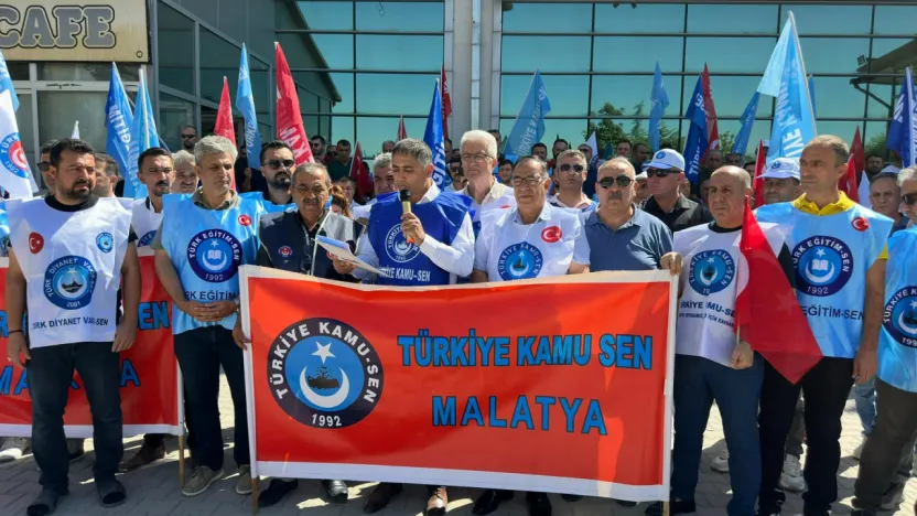 Kamu-Sen'den toplu sözleşme tepkisi: 'Maaşlar insanca yaşamaya yetmiyor'