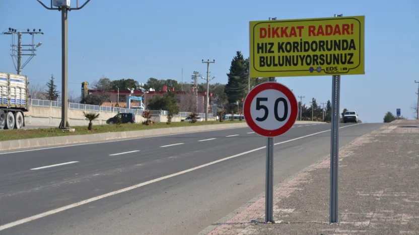 Karayollarında hız sınırları ve trafik levhaları yeniden düzenleniyor