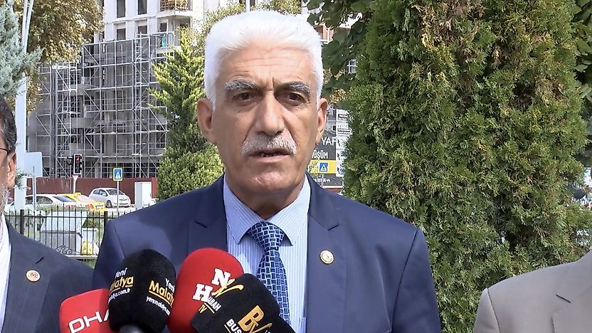 Kayısı Üreticisi Zor Günler Geçiriyor: 'Ürünümüzü Satamıyoruz'