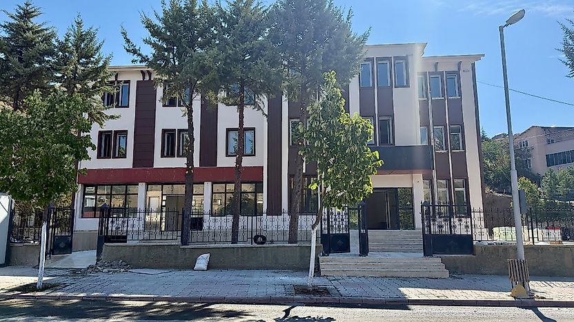 Kuluncak'ın Konaklama Kapasitesini Artıracak Otelde Çalışmalar Sürüyor