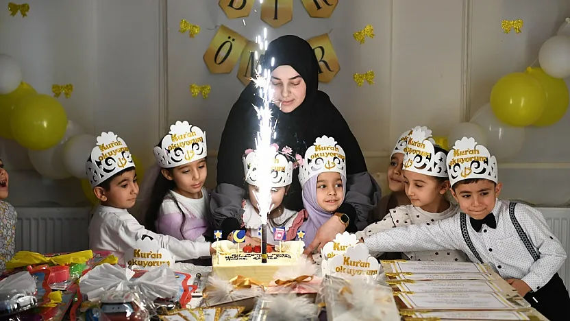 Kur'an-ı Kerim'e Geçiş Programında Duygu Dolu Anlar