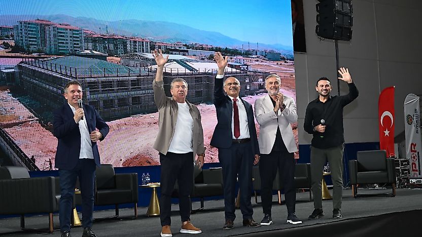 Malatya Büyükşehir Belediyesi Tarafından 'Spor Zirvesi' Düzenlendi