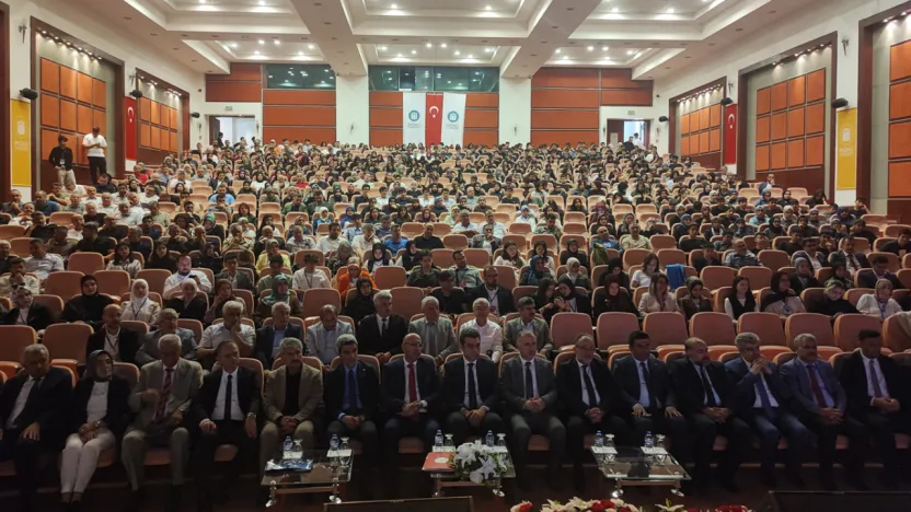 Malatya'da '3. Uluslararası İmam Hatip Öğrencileri Sempozyumu' düzenlendi