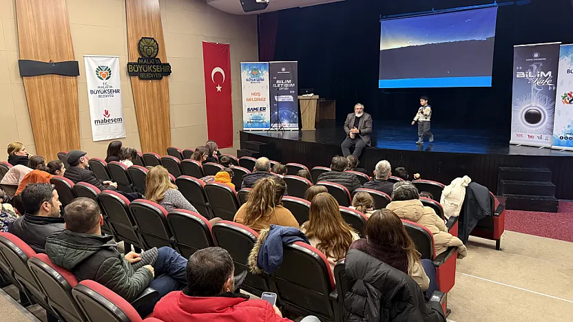 Malatya'da Bilim Kafe Coşkusu: Uzay Kaşifleri Ailece Bilim Macerasında