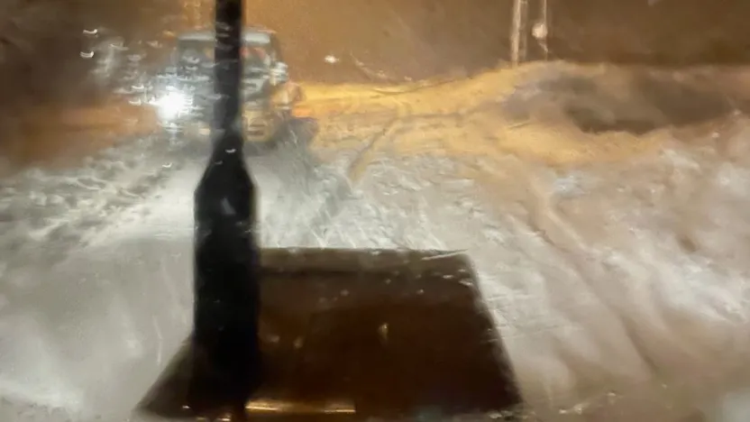 Malatya'da Kar Yağışı Sürprizi: Darende–Ayvalı Yolunda Trafik Aksadı