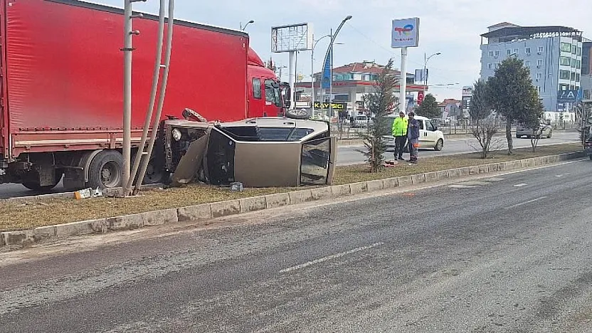 Malatya'da Kaza Paniği: Araç Yan Yattı