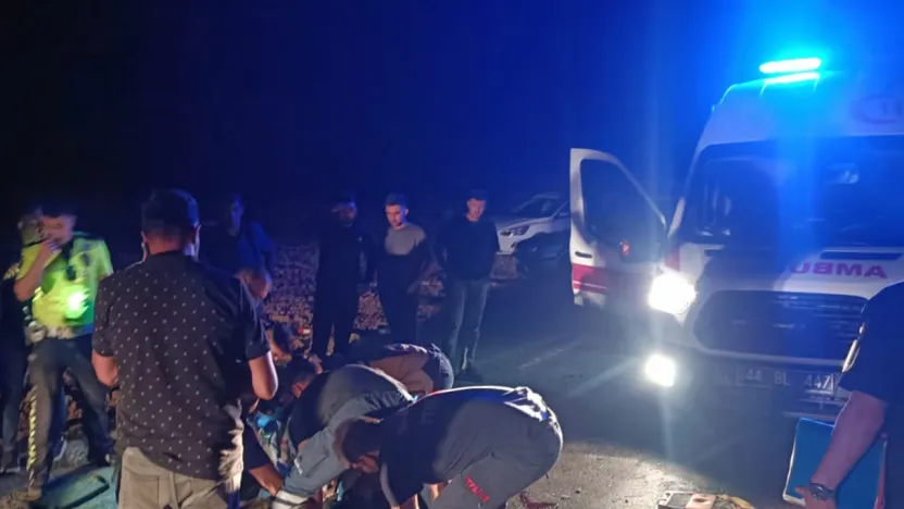Malatya'da minibüs ile traktör çarpıştı: 1 ağır yaralı