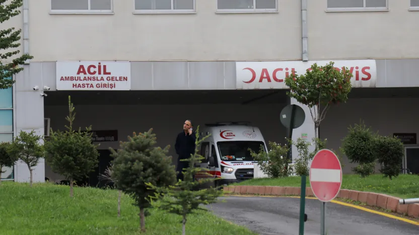 Malatya'da otomobil orta refüje çarptı: 1 yaralı