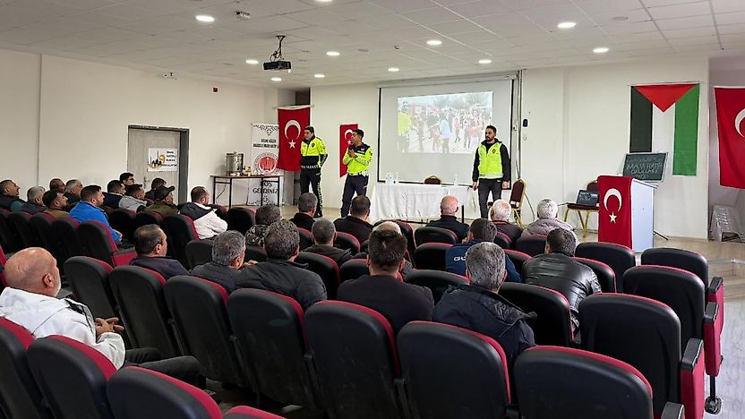 Malatya'da Servis Şoförlerine Öğrenci Güvenliği Eğitimi