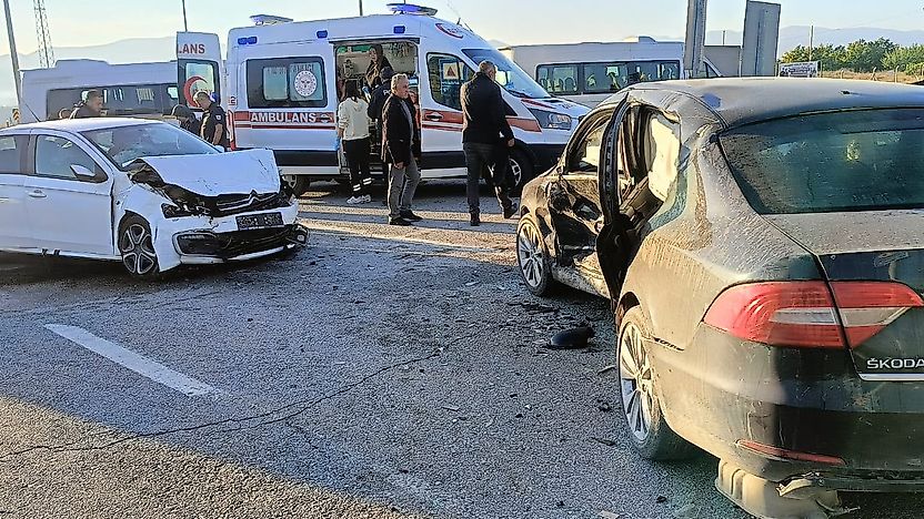 Malatya'da Trafik Kazası! 6 Yaralı Hastaneye Kaldırıldı