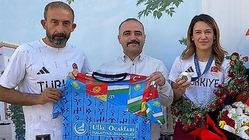 Malatya'nın Gururu Hatice Akbaş'a Şengönül'den Tebrik