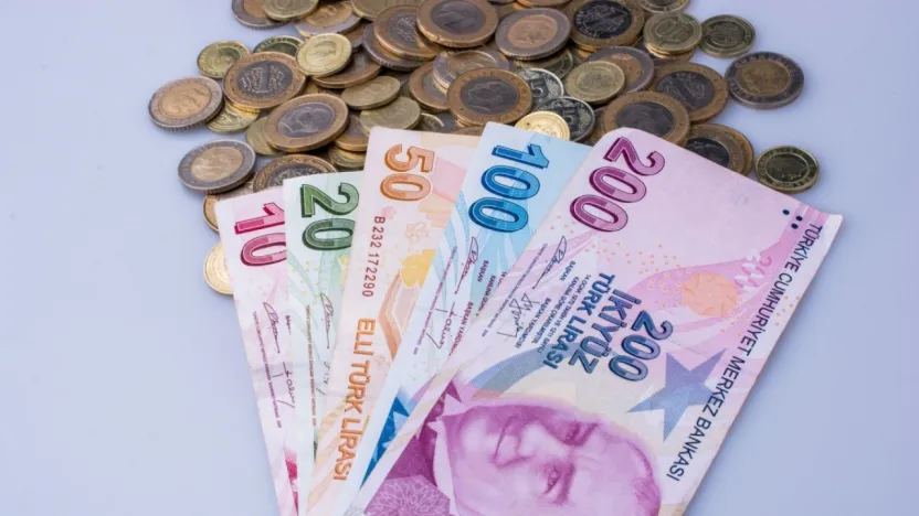 Memur maaşlarından sonra gözler asgari ücrette: Tahminler masaya yatırıldı