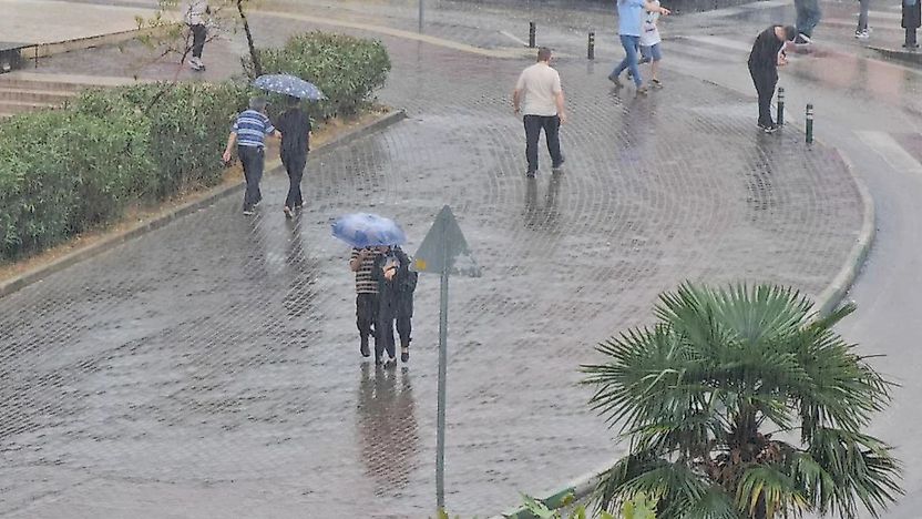 Meteoroloji'den 14 il için sarı kodlu sağanak uyarısı