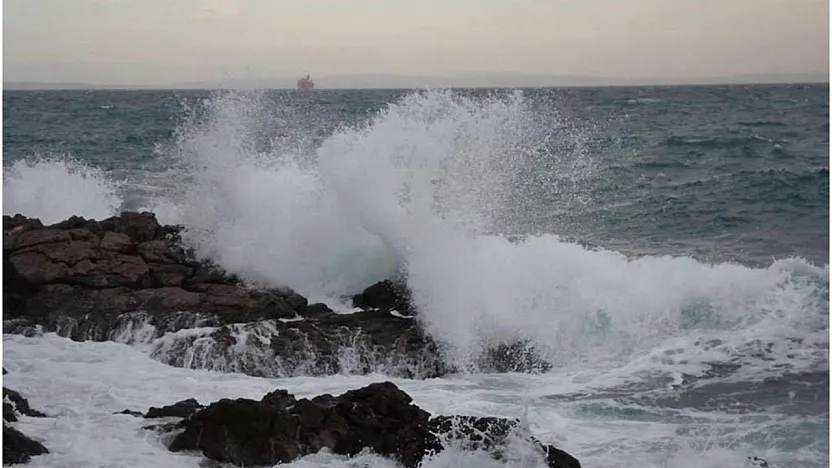 Meteoroloji'den fırtına ve toz taşınımı uyarısı