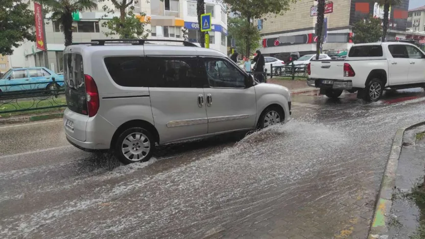 Meteorolojiden sel ve su baskını uyarısı