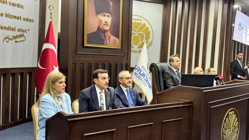 Milletvekili Ölmeztoprak Bakan Bayraktar'ın Malatya Temaslarını Değerlendirdi