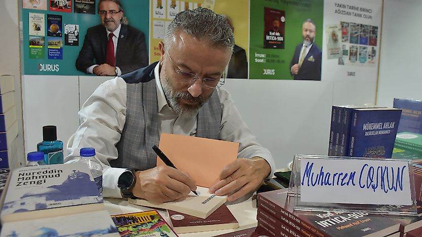 Muharrem Coşkun Malatya Kitap Fuarı'ndan Memnun: 'İlgi Bizi Teşvik Ediyor'