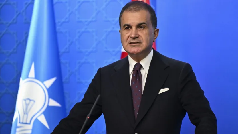 Ömer Çelik'ten Özgür Özel'e: 'Sandık yoluyla kazanmış bir lidere karşı siyasi cehaletin zirvesi'