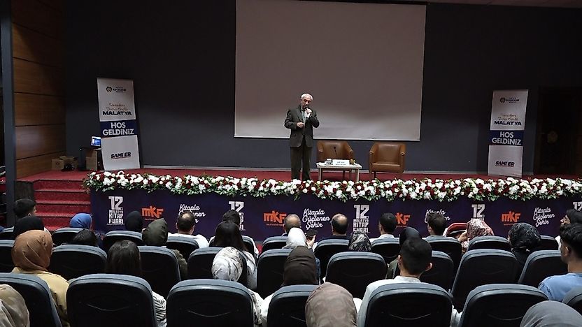 Oytun Erbaş, Muhammet Emin Yıldırım ve Nurullah Genç'ten Malatya'da Kitap Mesajı