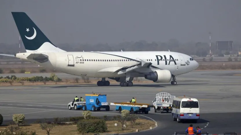 Pakistan havaalanlarında uçuş operasyonları geçici olarak askıya alındı
