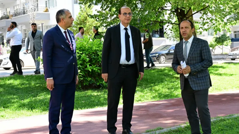 Parklarımızı Sürekli Yenileyip, Güzelleştiriyoruz