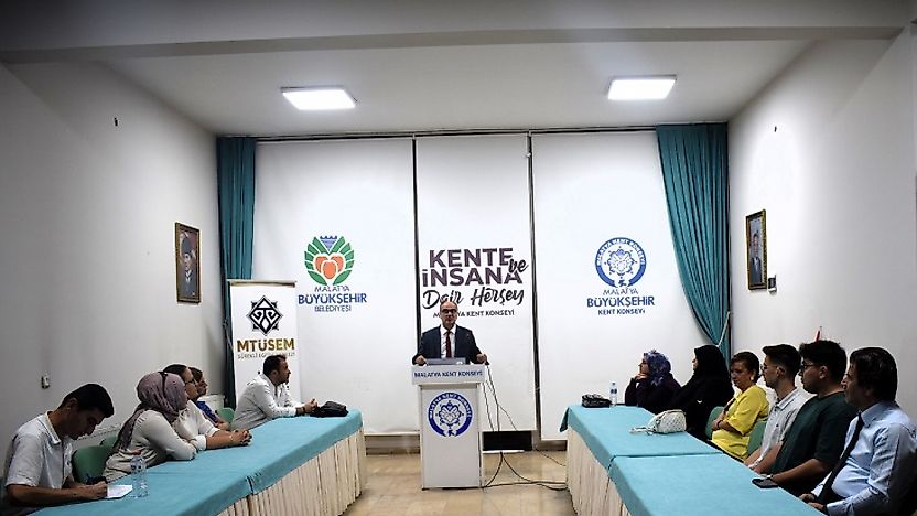 STK'larda Gönüllülük ve Zaman Yönetimi Masaya Yatırıldı