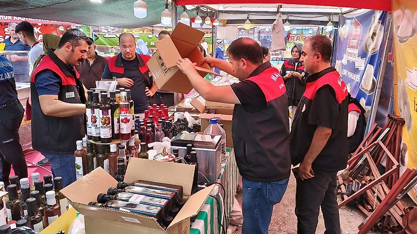 Sucuk Diye Piliç, Zeytinyağı Diye Karışım Yağ! Malatya Fuarında Şok Denetim