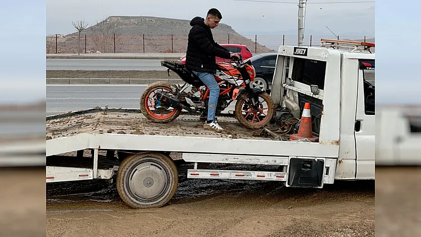 Trafik güvenliğini hiçe sayan motosikletliler yakalandı
