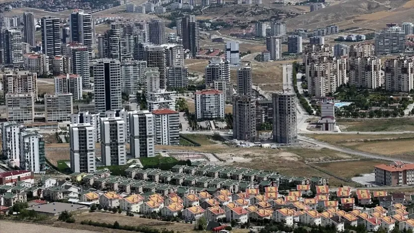 Türkiye genelinde Ağustos ayında 143 bin 319 konut satıldı.