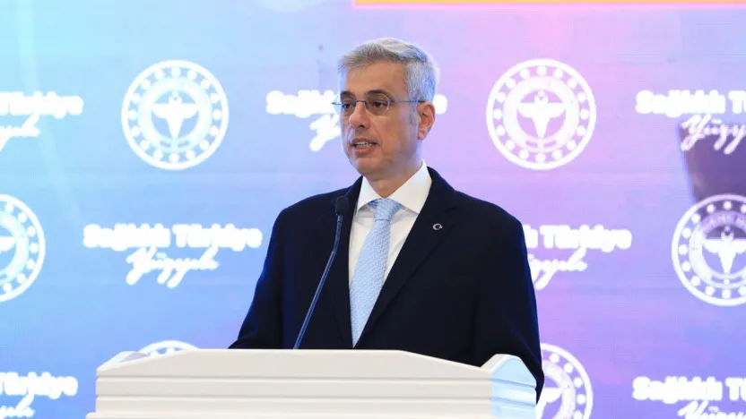 Türkiye'nin Acil Sağlık Altyapısı 856 Yeni Ambulansla Güçlendi