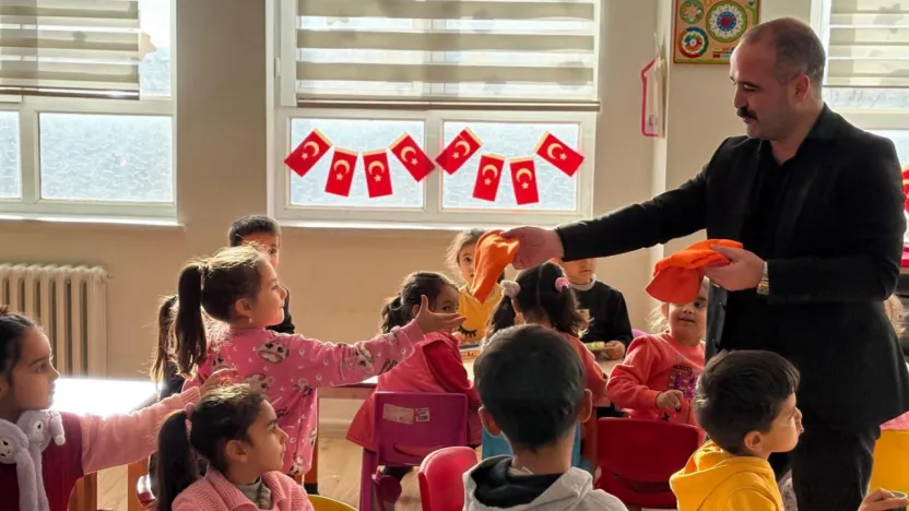 Ülkü Ocakları Malatya İl Başkanlığı'ndan Şehit Kenan Çetin Okulu'na Ziyaret