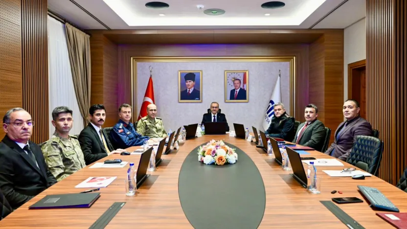 Vali Seddar Yavuz Başkanlığında Güvenlik Zirvesi: Suçla Mücadelede Yeni Adımlar