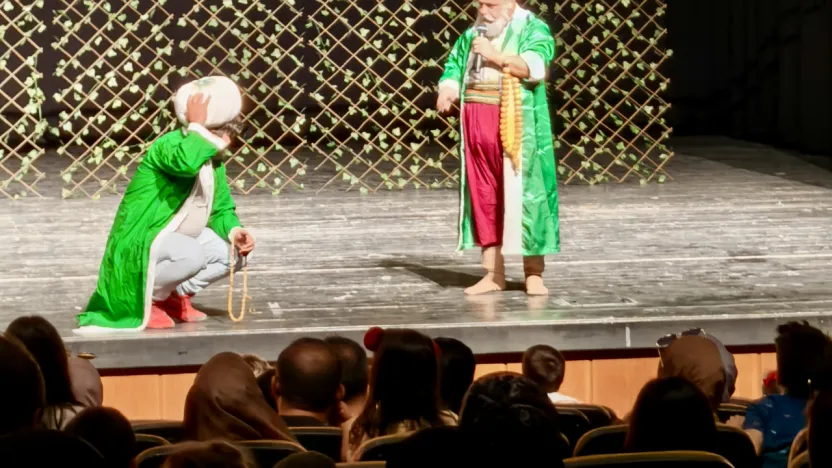 Yeşilyurt'ta Tiyatro Coşkusu: Çocuklar ve Yetişkinler Sanatla Buluştu