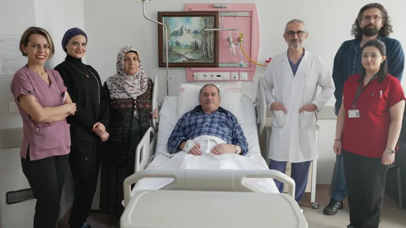 Yüksekten Düşen Hastanın Aort Yırtığı Kapalı Yöntemle Onarıldı