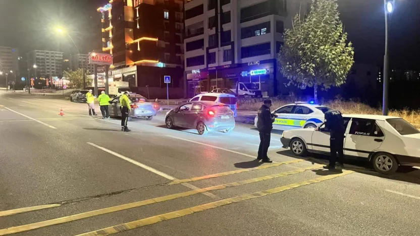 Yüzakı Caddesi'nde Asayiş ve Trafik Denetimi