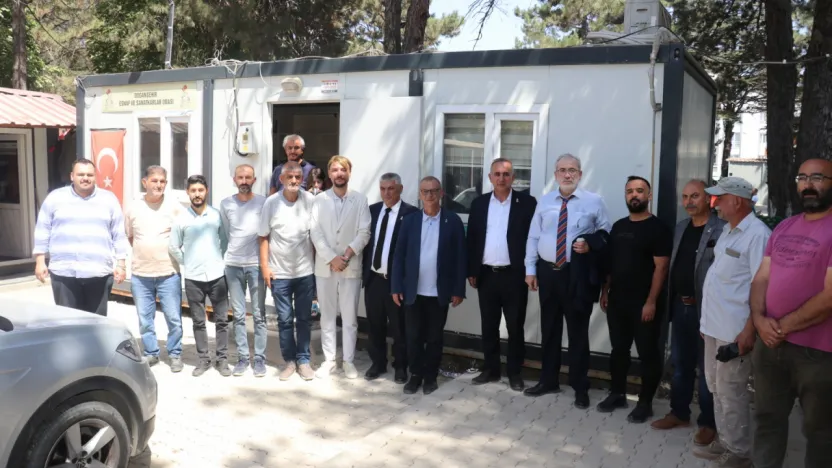 Zafer Partisi'nden Doğanşehir Çıkarması: Vatandaş ve Esnafla Buluştu