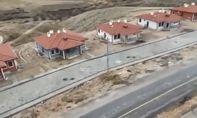 11 Kırsal Konutta Anahtarlar Sahiplerini Buluyor