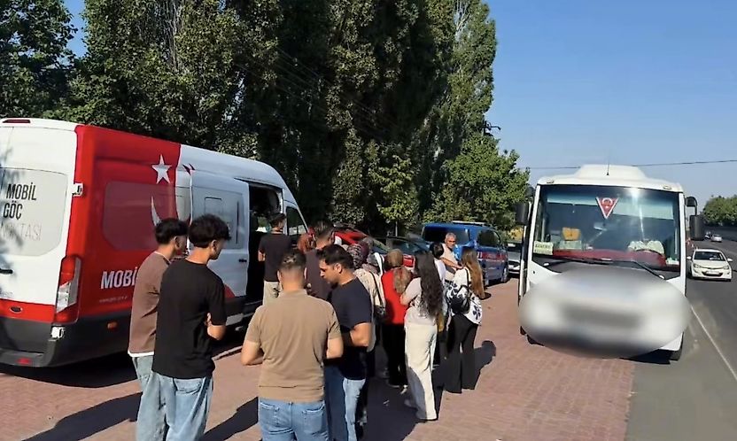81 İlde Düzensiz Göç Denetimi: 230 Göçmen Yakalandı